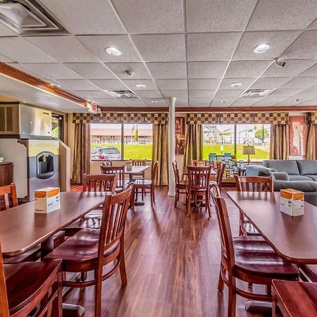 Econo Lodge Mount Laurel Exterior photo