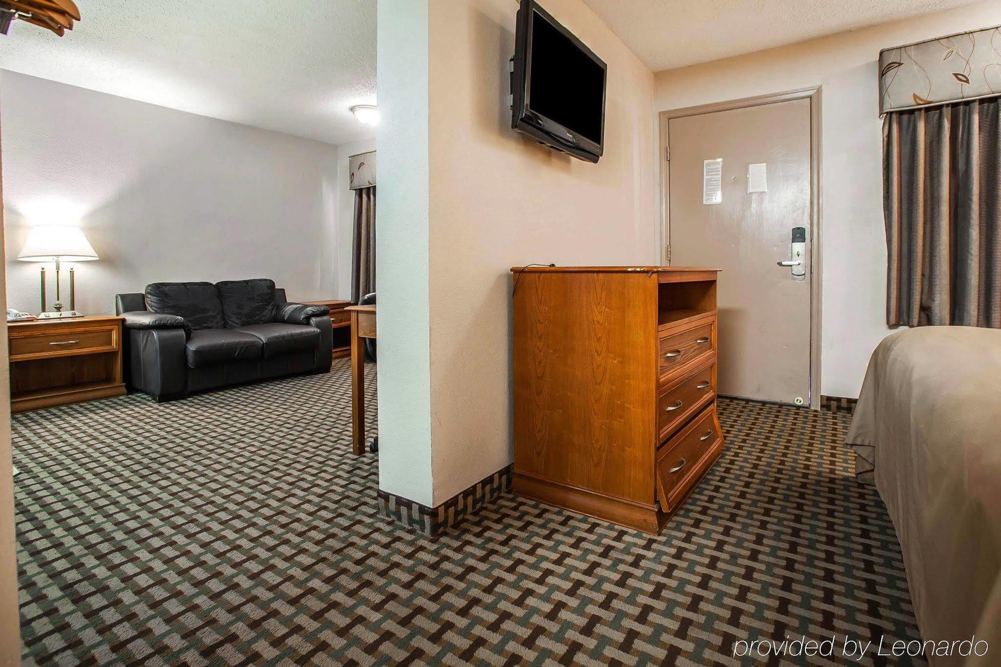 Econo Lodge Mount Laurel Exterior photo