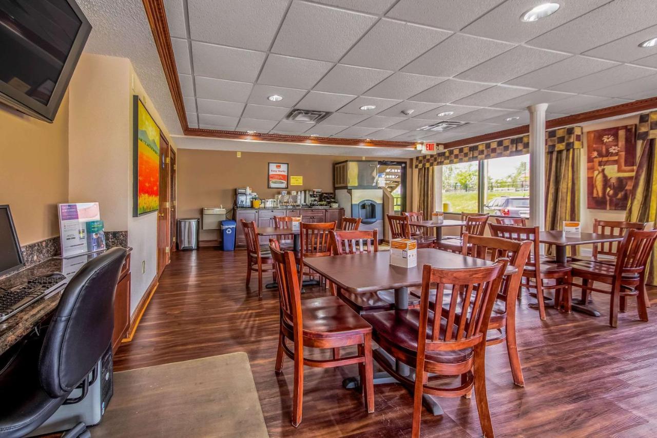 Econo Lodge Mount Laurel Exterior photo