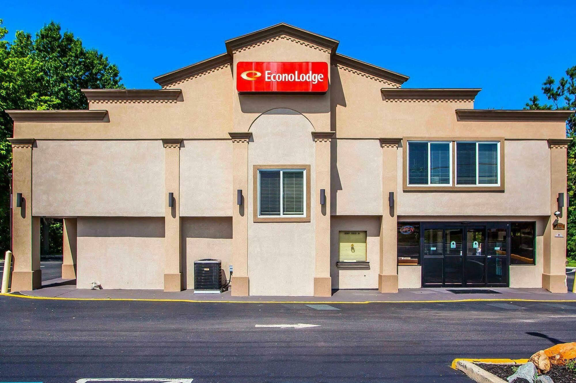 Econo Lodge Mount Laurel Exterior photo
