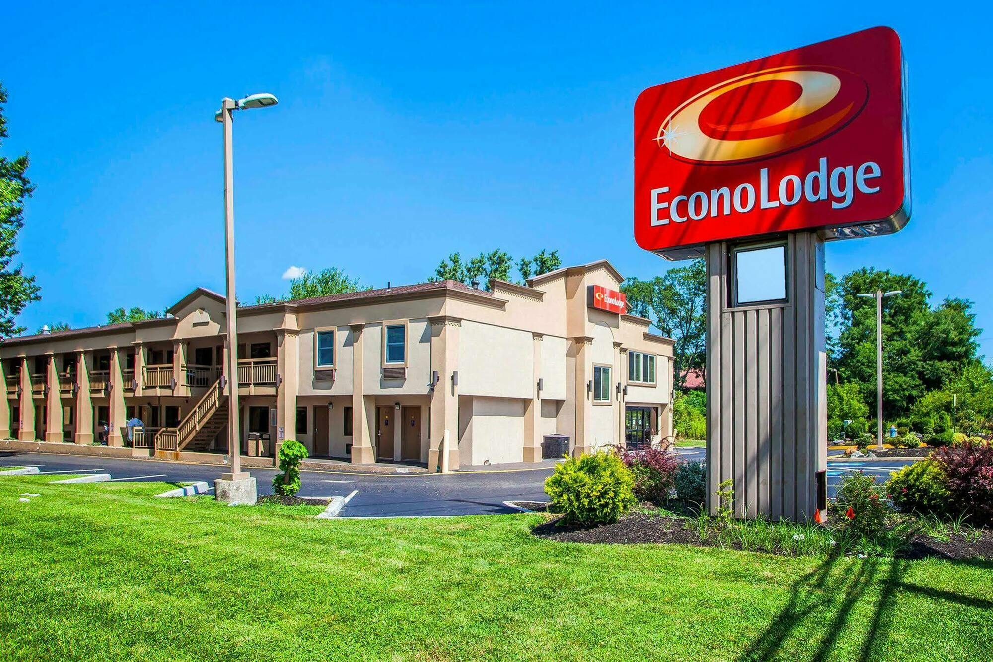 Econo Lodge Mount Laurel Exterior photo